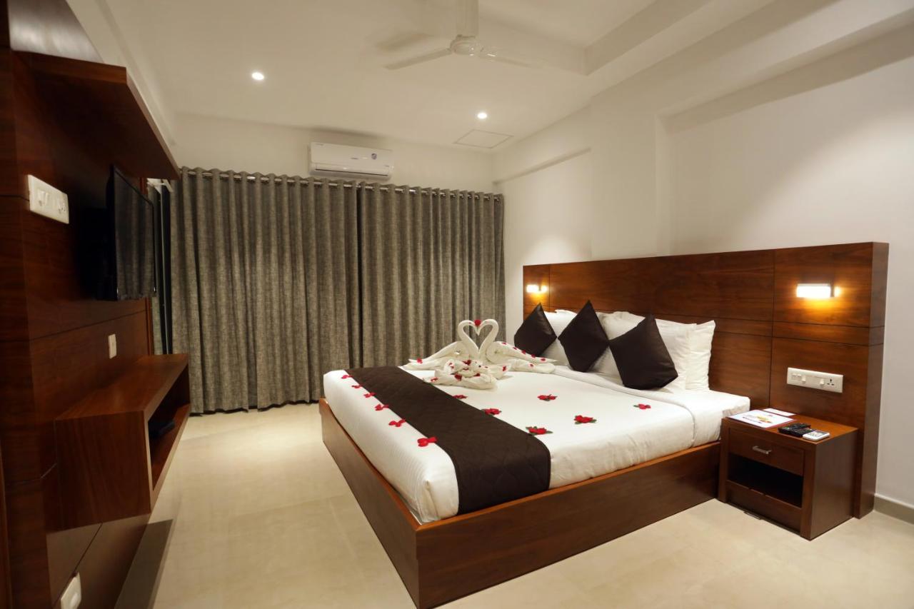Iswarya Residency Hotel Kottayam Exterior foto