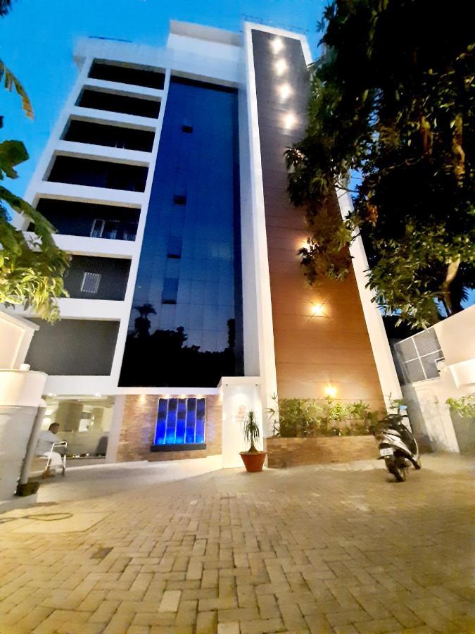 Iswarya Residency Hotel Kottayam Exterior foto